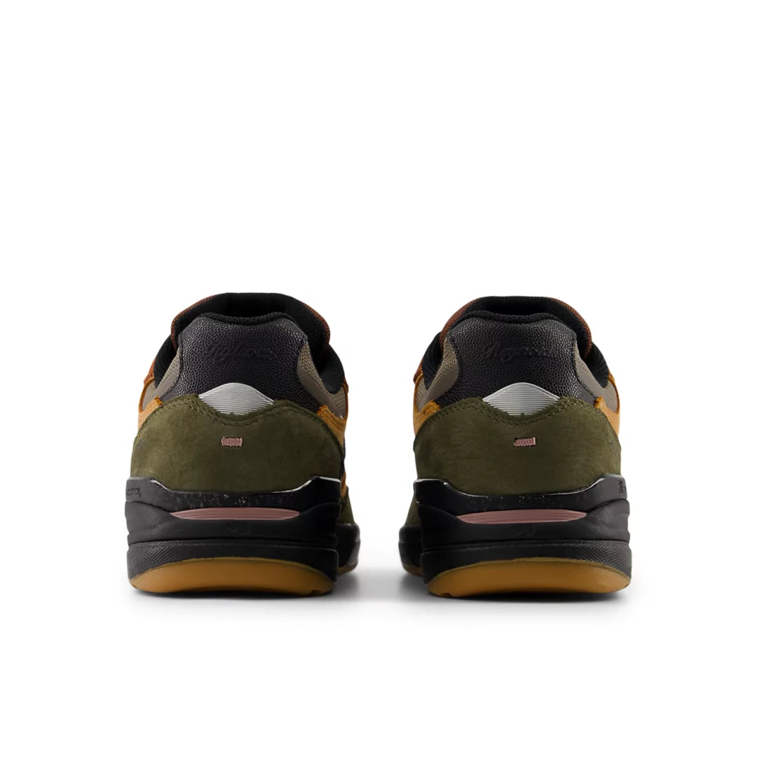 New Balance Mike Gigliotti x NB Numeric 933 Reynolds For Men|Women