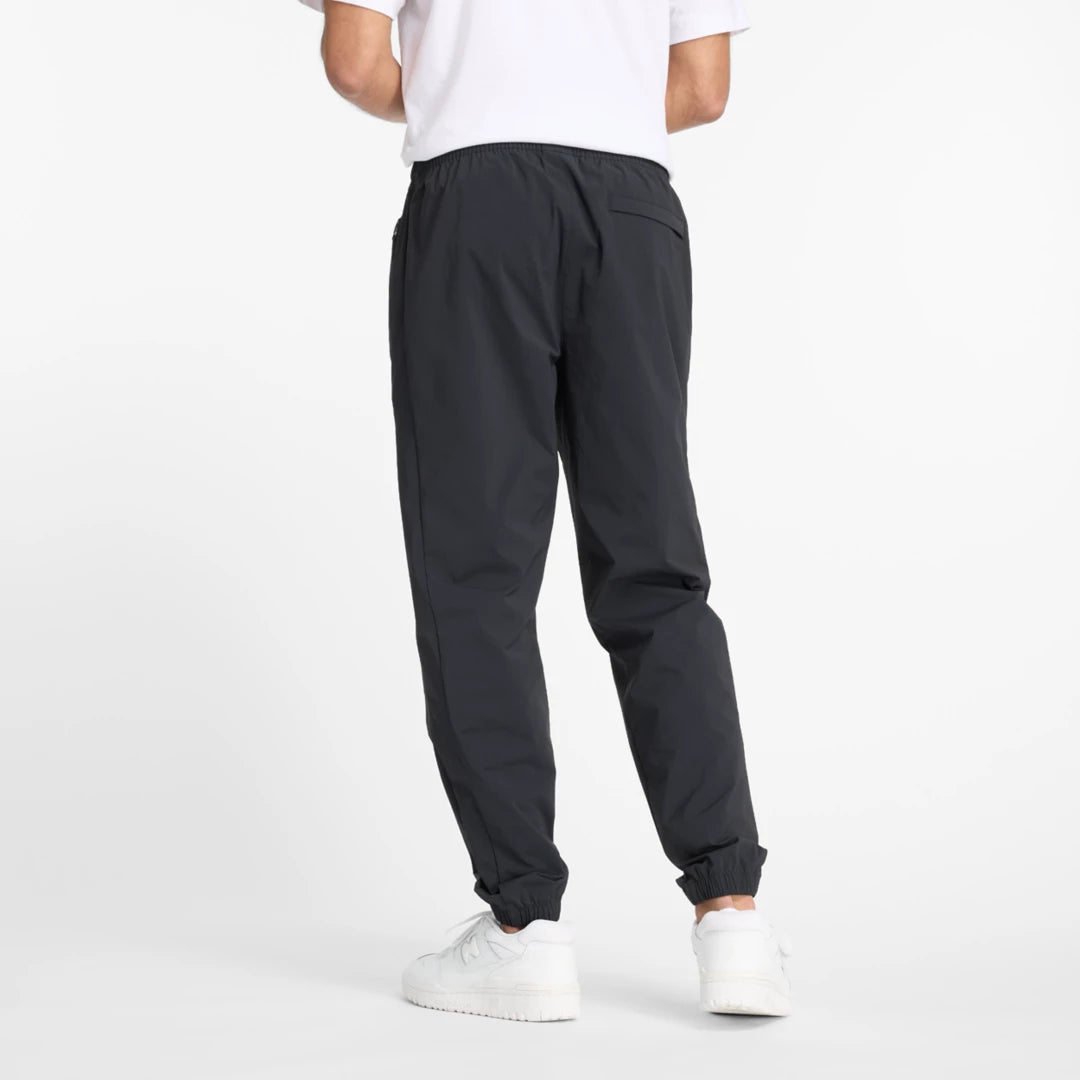 New Balance Athletics Stretch Woven Jogger For Men