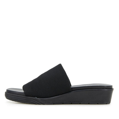 Women Mila Black
